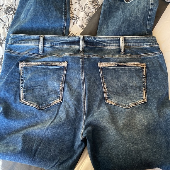 Silver Jeans Co Avery Slim Bootcut Jeans Women’s Size 22 Long Tall - Picture 3 of 6